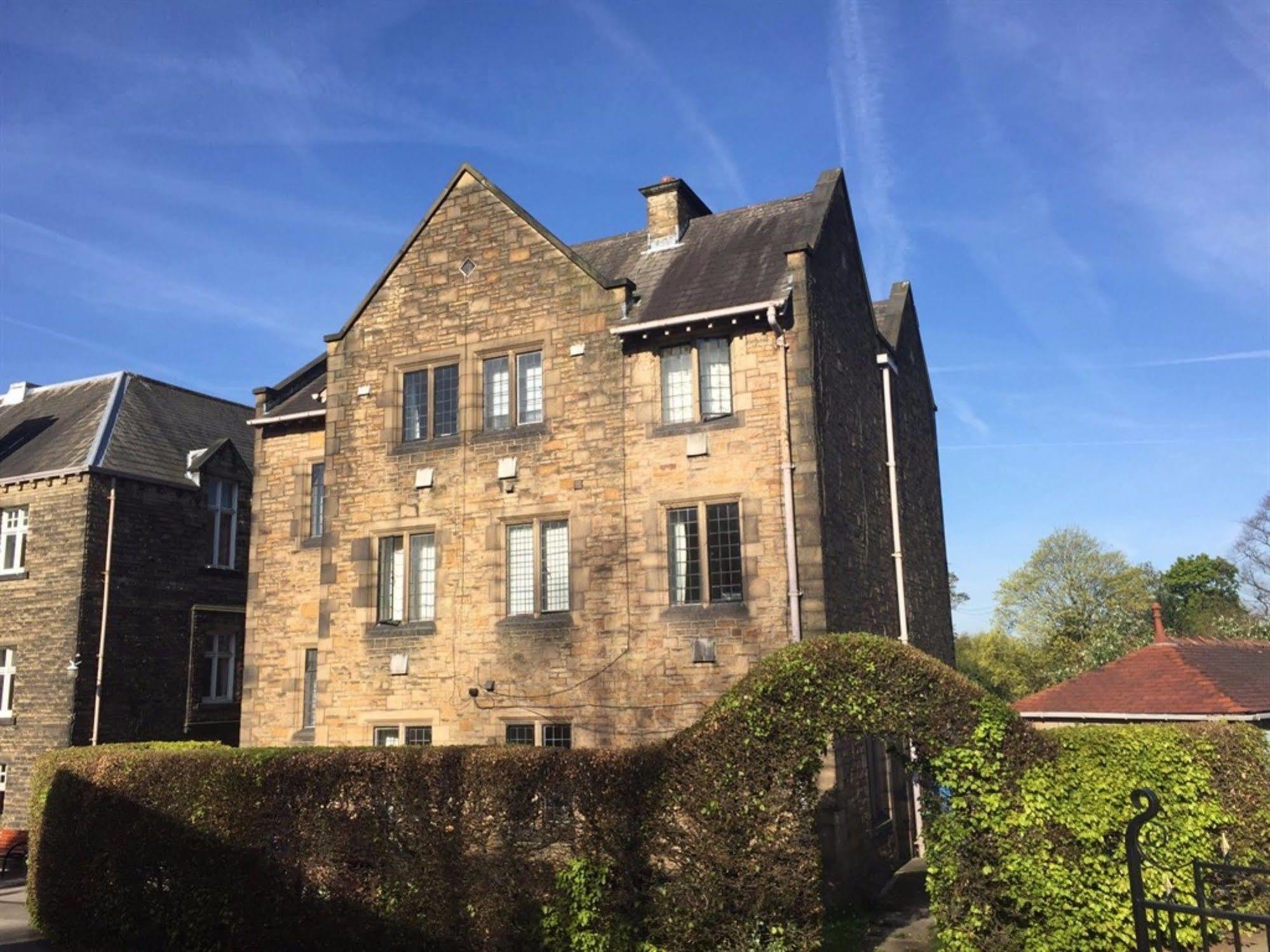 Mirfield Monastery B&B 외부 사진